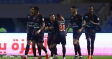 الرياض يهزم الخليج بريمونتادا قاتلة بمشاركة محمد شريف فى الدورى السعودى