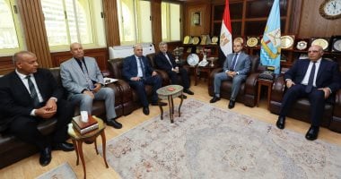 محافظ كفرالشيخ يستقبل رئيس هيئة الأوقاف المصرية لبحث ملفات التعاون المشترك